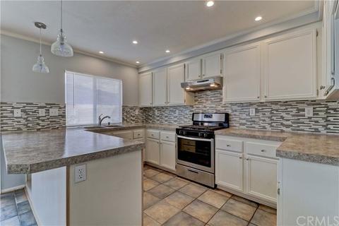 15056 Fox Ridge Dr, Fontana, CA 92336 photo 12