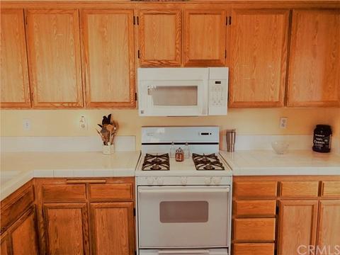 28606 Kristin Ln, Highland, CA 92346 photo 5