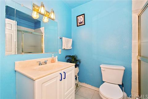 17845 Victory Blvd, Reseda, CA 91335 photo 17