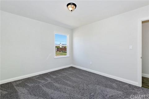 600 W Ramona Dr, Rialto, CA 92376 photo 12