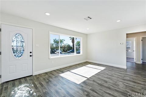 600 W Ramona Dr, Rialto, CA 92376 photo 5