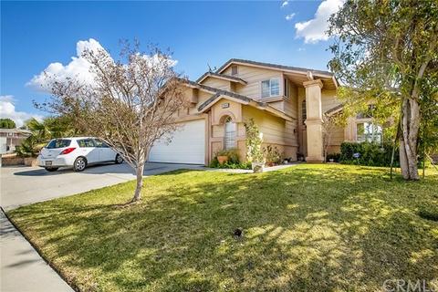 7541 Lily Ct, Fontana, CA 92336 photo 3