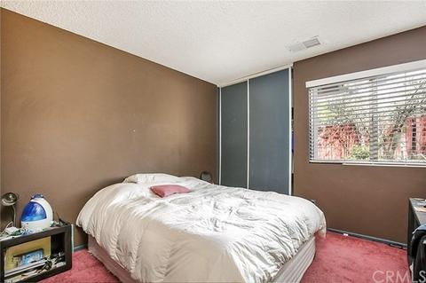 7541 Lily Ct, Fontana, CA 92336 photo 9