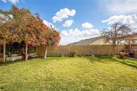 7541 Lily Ct, Fontana, CA 92336 photo 15