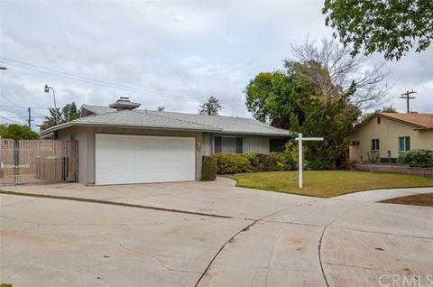 4663 Edgewood Pl, Riverside, CA 92506 photo 11