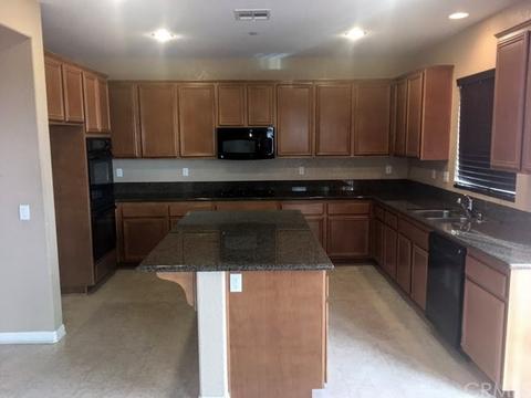 8801 Avoca Ct, Lancaster, CA 93536 photo 11