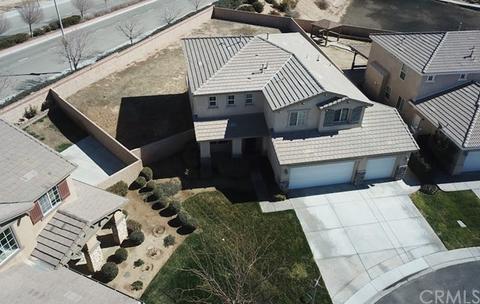8801 Avoca Ct, Lancaster, CA 93536 photo 3