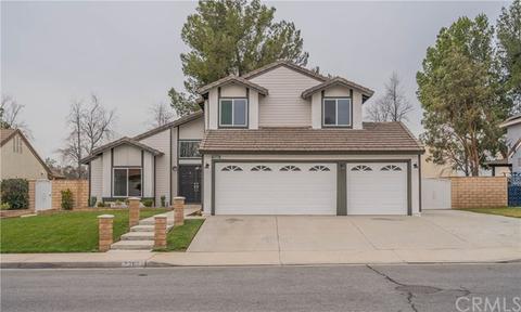7380 Harvest St, Fontana, CA 92336 photo 2