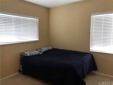 678 E Wilson St, Rialto, CA 92376 photo 8