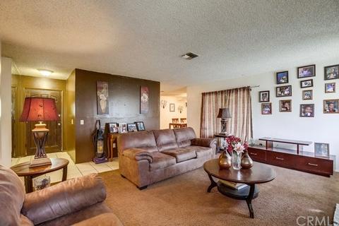 429 E Scott St, Rialto, CA 92376 photo 8