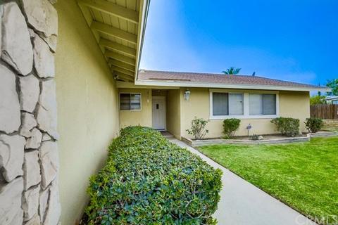 429 E Scott St, Rialto, CA 92376 photo 5
