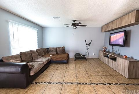 18117 9th St, Bloomington, CA 92316 photo 3