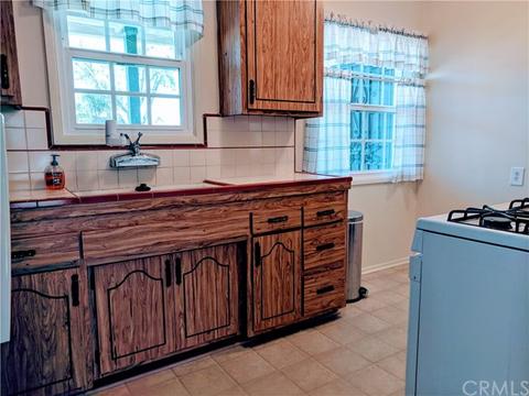 861 W Flora St, Ontario, CA 91762 photo 9
