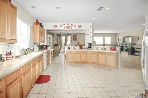 1914 Crystal Cove Ct, Redlands, CA 92374 photo 32