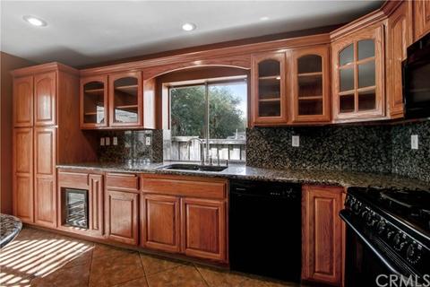 14033 Yorktown Ct, Fontana, CA 92336 photo 15