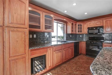 14033 Yorktown Ct, Fontana, CA 92336 photo 13