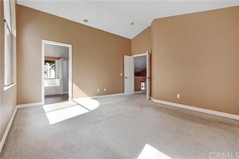 14033 Yorktown Ct, Fontana, CA 92336 photo 32