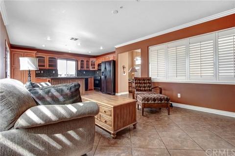 14033 Yorktown Ct, Fontana, CA 92336 photo 10