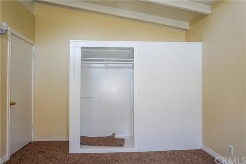 554 E King St, Rialto, CA 92376 photo 10