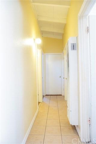 554 E King St, Rialto, CA 92376 photo 17