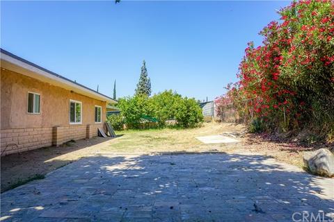 554 E King St, Rialto, CA 92376 photo 23
