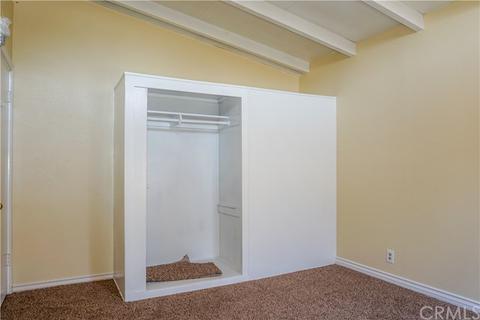 554 E King St, Rialto, CA 92376 photo 9