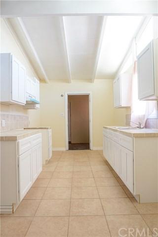 554 E King St, Rialto, CA 92376 photo 32