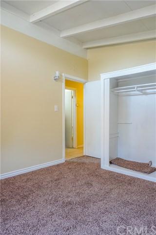 554 E King St, Rialto, CA 92376 photo 7