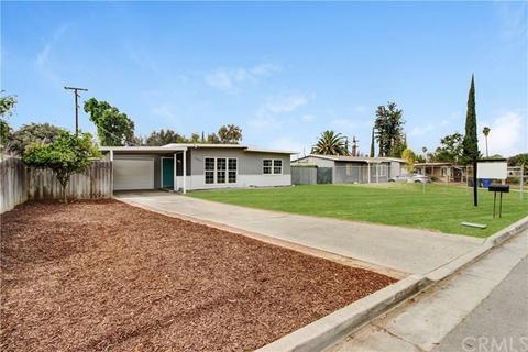 3694 Cortez St, Riverside, CA 92504 photo 2