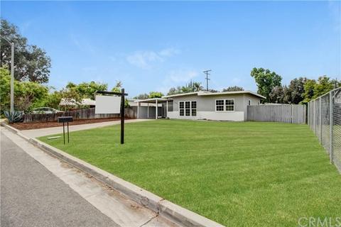3694 Cortez St, Riverside, CA 92504 photo 3