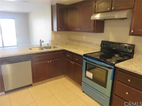 19270 Elm Dr, Apple Valley, CA 92308 photo 15