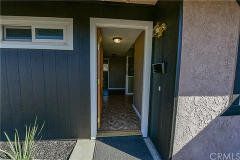829 Azure Ct, Upland, CA 91786 photo 3