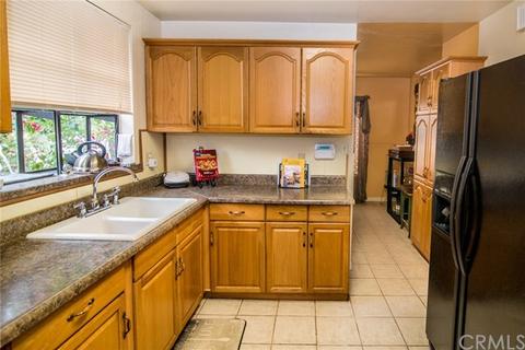 1318 S Broadacres Ave, Compton, CA 90220 photo 4