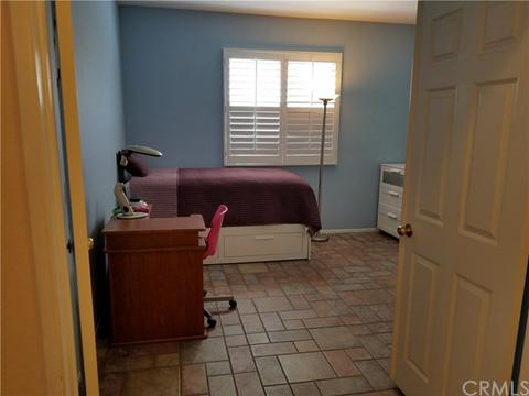 6711 Heathrow Ave, Fontana, CA 92336 photo 13