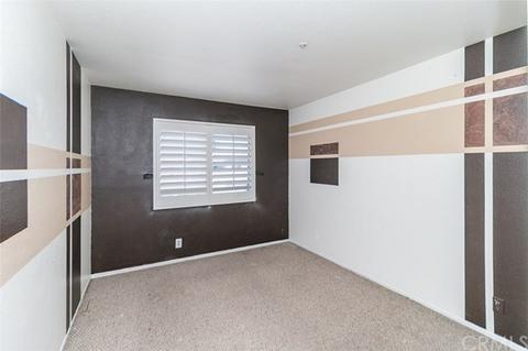 11611 Peacock Ln, Fontana, CA 92337 photo 28