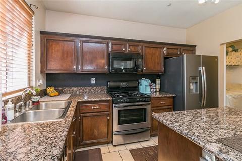 11611 Peacock Ln, Fontana, CA 92337 photo 20