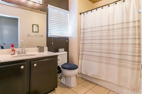 11611 Peacock Ln, Fontana, CA 92337 photo 32