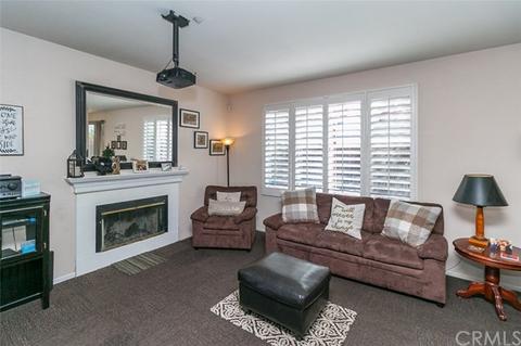 11611 Peacock Ln, Fontana, CA 92337 photo 14