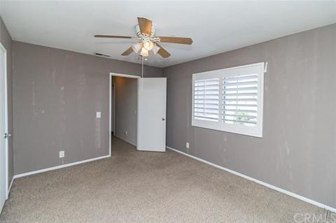 11611 Peacock Ln, Fontana, CA 92337 photo 27