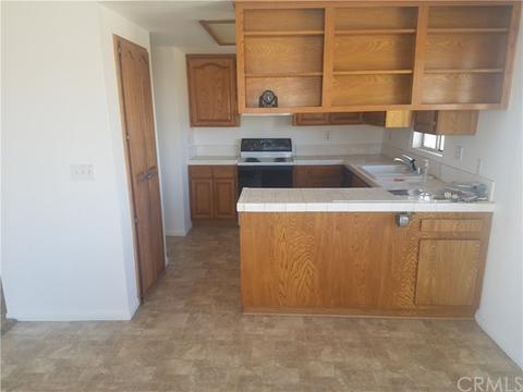 9229 E Avenue J, Lancaster, CA 93535 photo 3