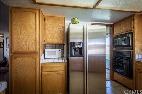 19470 Siesta Dr, Apple Valley, CA 92307 photo 16