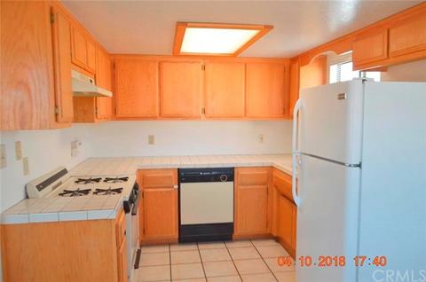 22022 Sioux Rd, Apple Valley, CA 92308 photo 9