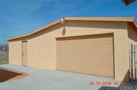 22022 Sioux Rd, Apple Valley, CA 92308 photo 5
