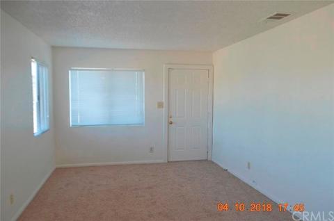 22022 Sioux Rd, Apple Valley, CA 92308 photo 12