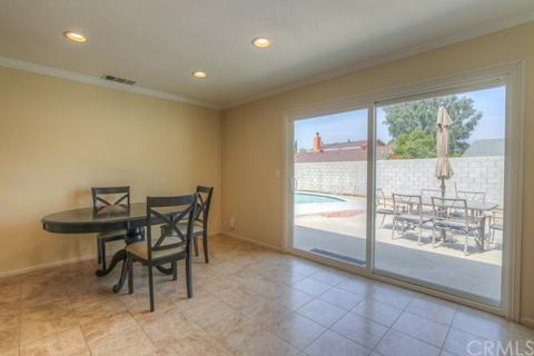 9559 Hobart Dr, Riverside, CA 92503 photo 19