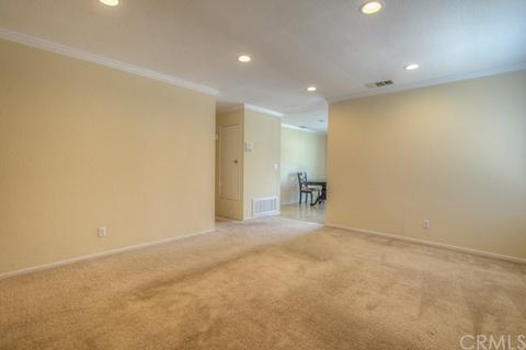 9559 Hobart Dr, Riverside, CA 92503 photo 13