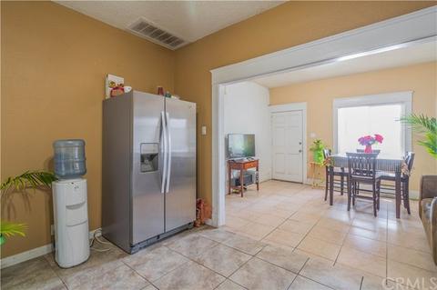641 E C St, Colton, CA 92324 photo 10