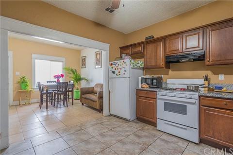 641 E C St, Colton, CA 92324 photo 7