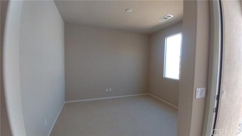 10236 Darby Rd, Apple Valley, CA 92308 photo 5