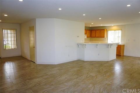 7138 Catawba Dr, Fontana, CA 92336 photo 5